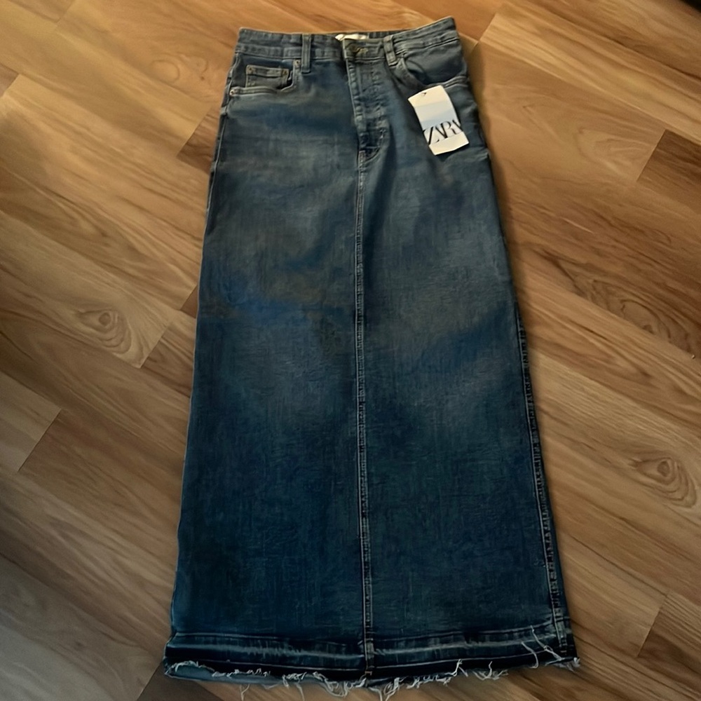 Denim skirt